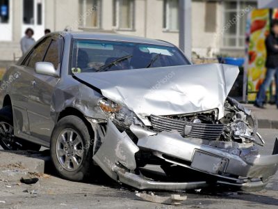 depositphotos_1371375-stock-photo-car-crash